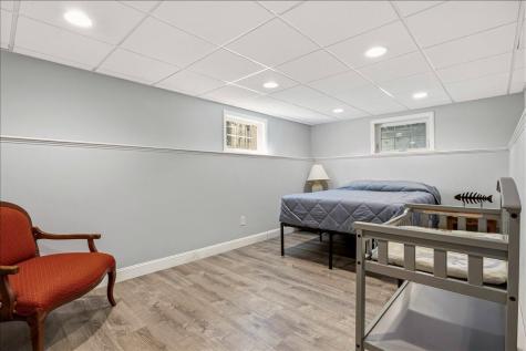 2 Bornheimer Place Scarborough ME 04074