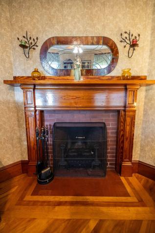 8 Newland Avenue Augusta ME 04330