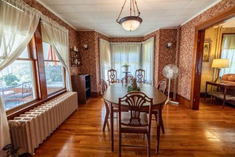 8 Newland Avenue Augusta ME 04330