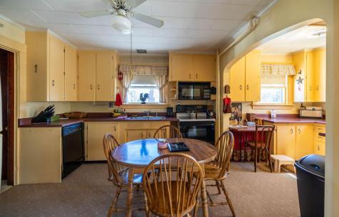 8 Newland Avenue Augusta ME 04330