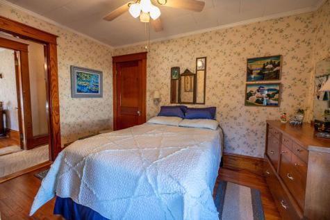 8 Newland Avenue Augusta ME 04330