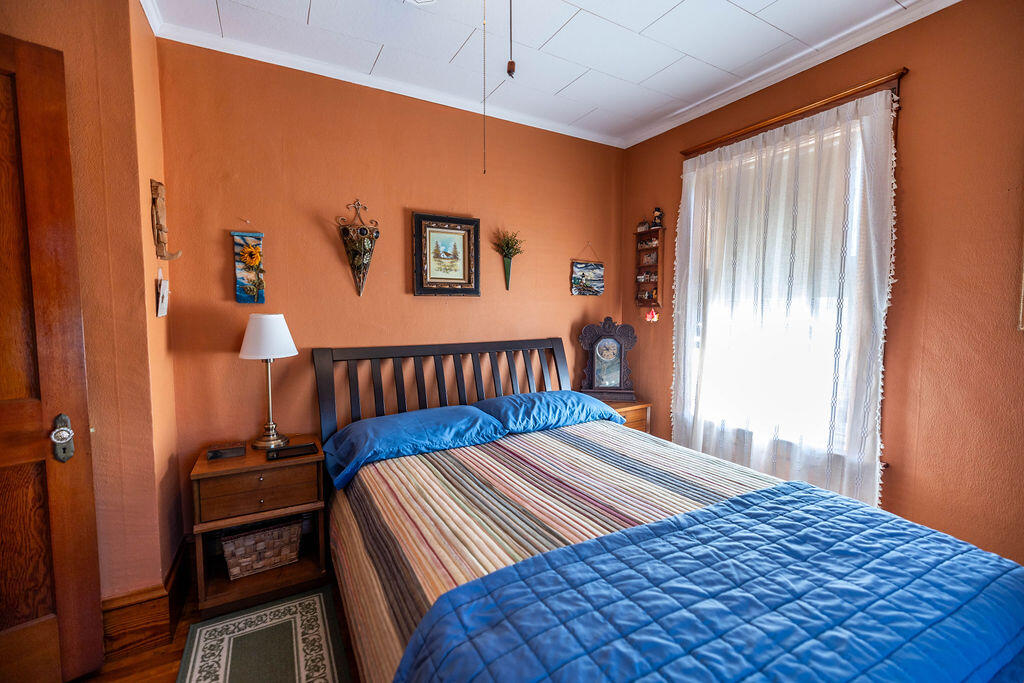 8 Newland Avenue Augusta ME 04330