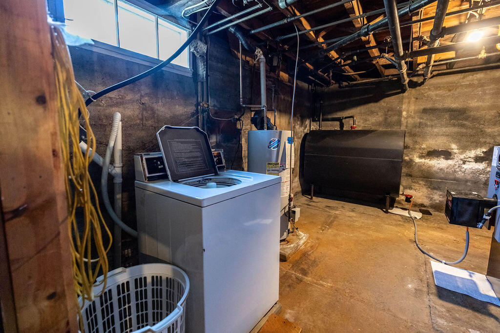 8 Newland Avenue Augusta ME 04330