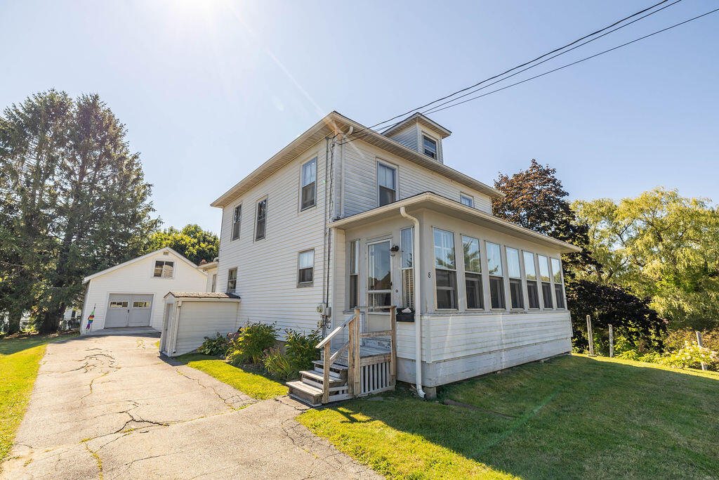 8 Newland Avenue Augusta ME 04330