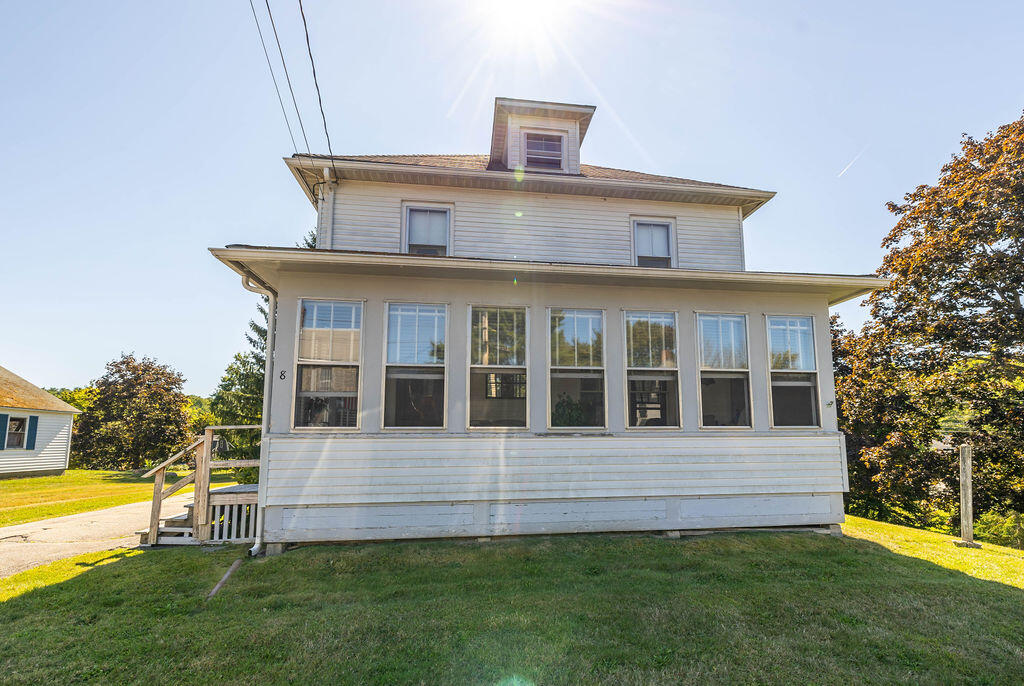 8 Newland Avenue Augusta ME 04330