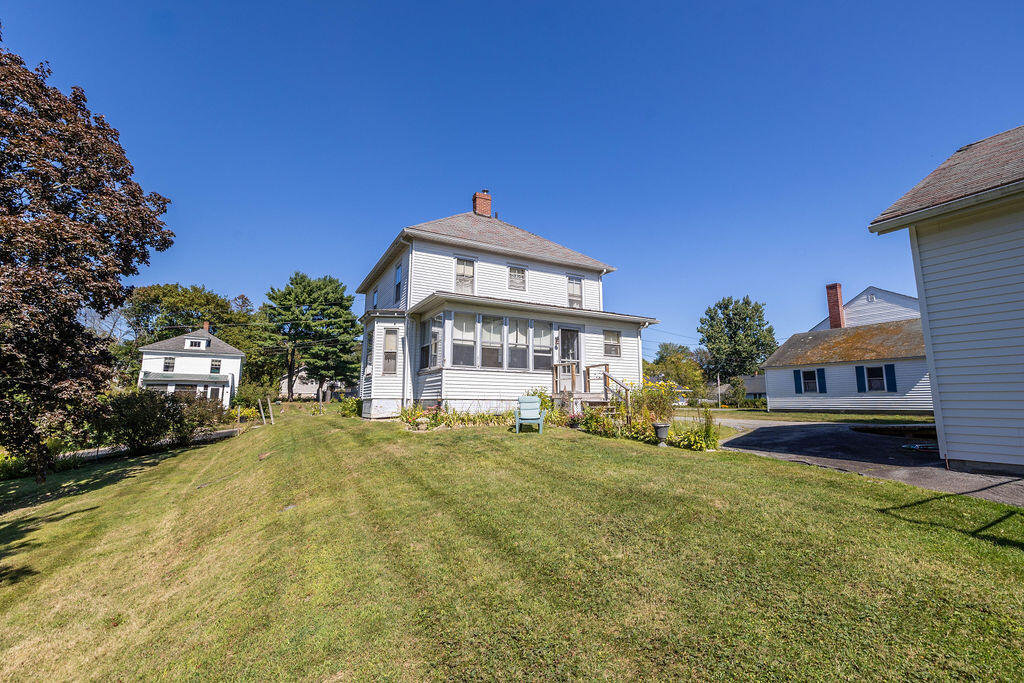 8 Newland Avenue Augusta ME 04330