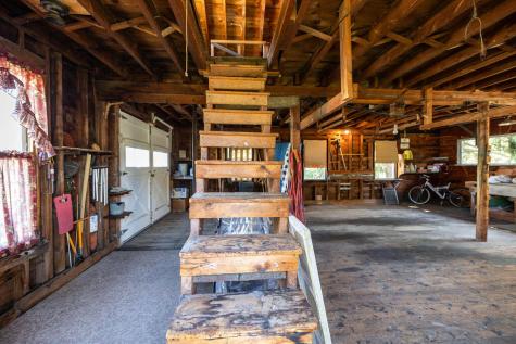 8 Newland Avenue Augusta ME 04330