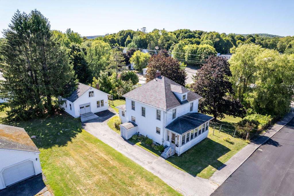 8 Newland Avenue Augusta ME 04330