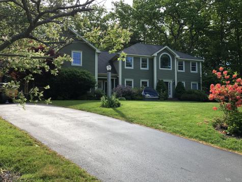 16 Veronica Lane Falmouth ME 04105