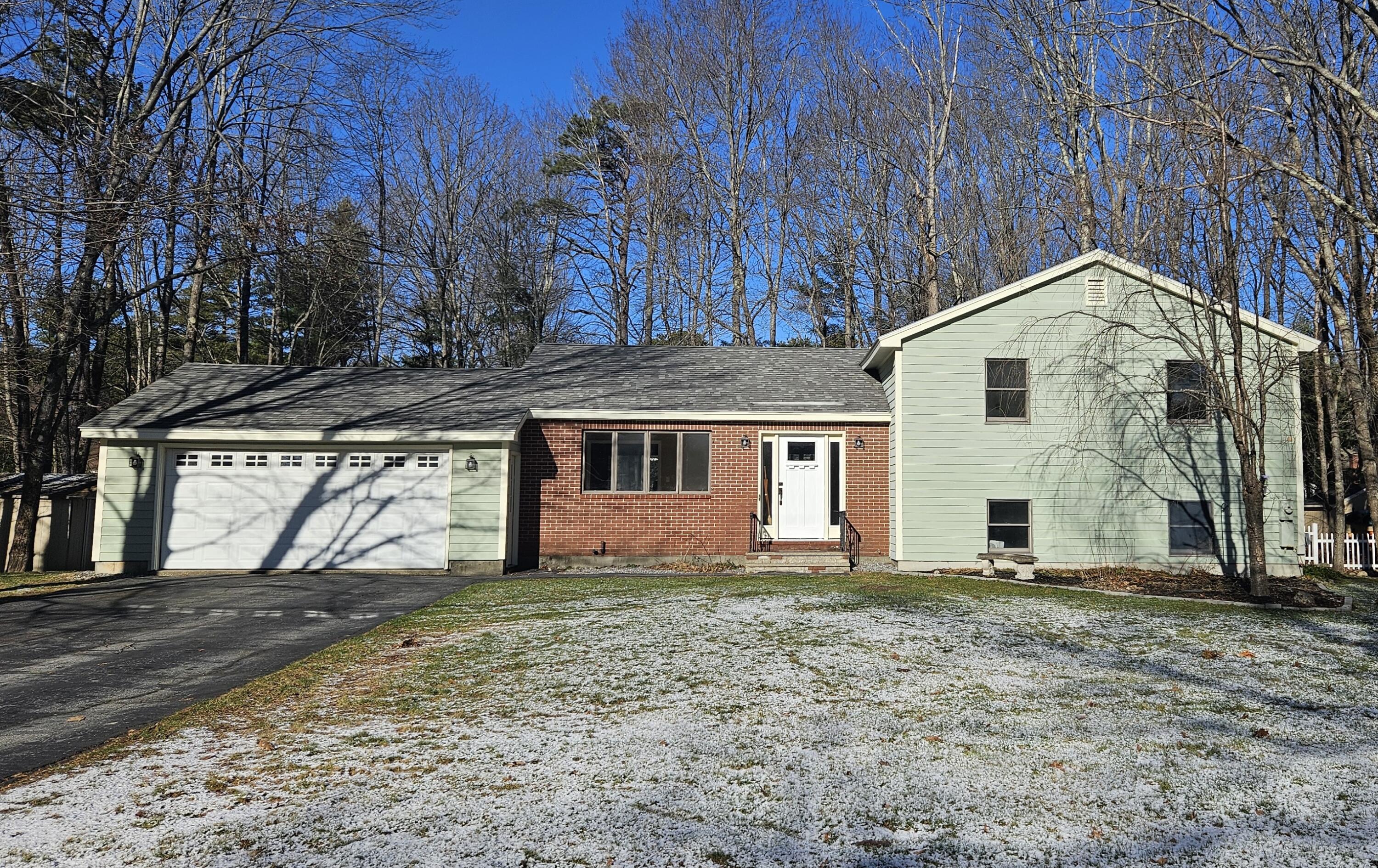 27 Melden Drive Brunswick ME 04011