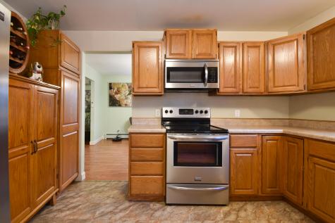 19 Fairview Avenue Gray ME 04039