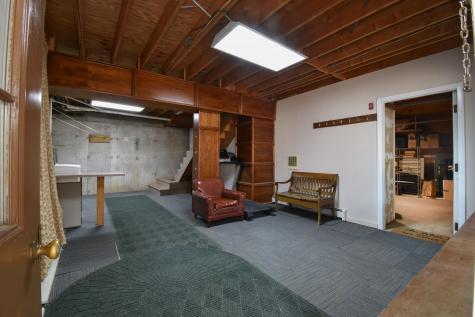 19 Fairview Avenue Gray ME 04039