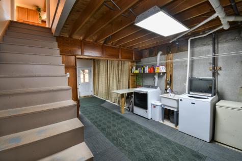 19 Fairview Avenue Gray ME 04039