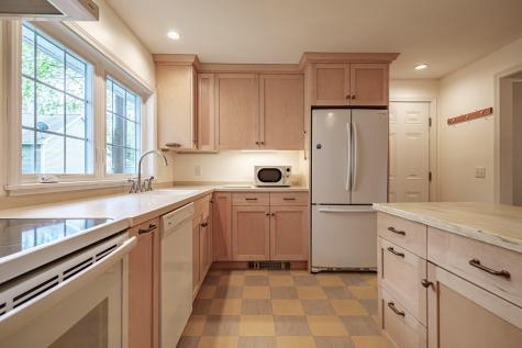 9 Charlotte Street South Portland ME 04106