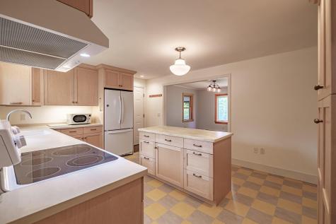 9 Charlotte Street South Portland ME 04106