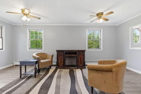 35 Parmenter Terrace China ME 04358