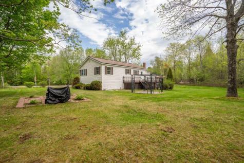 35 Parmenter Terrace China ME 04358
