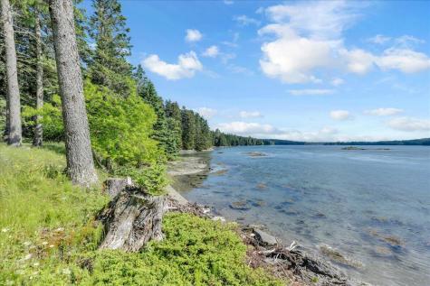 123 The Narrows Way Blue Hill ME 04614