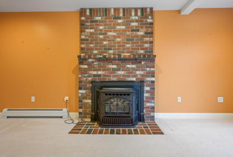 27 Town Farm Road Hampden ME 04444