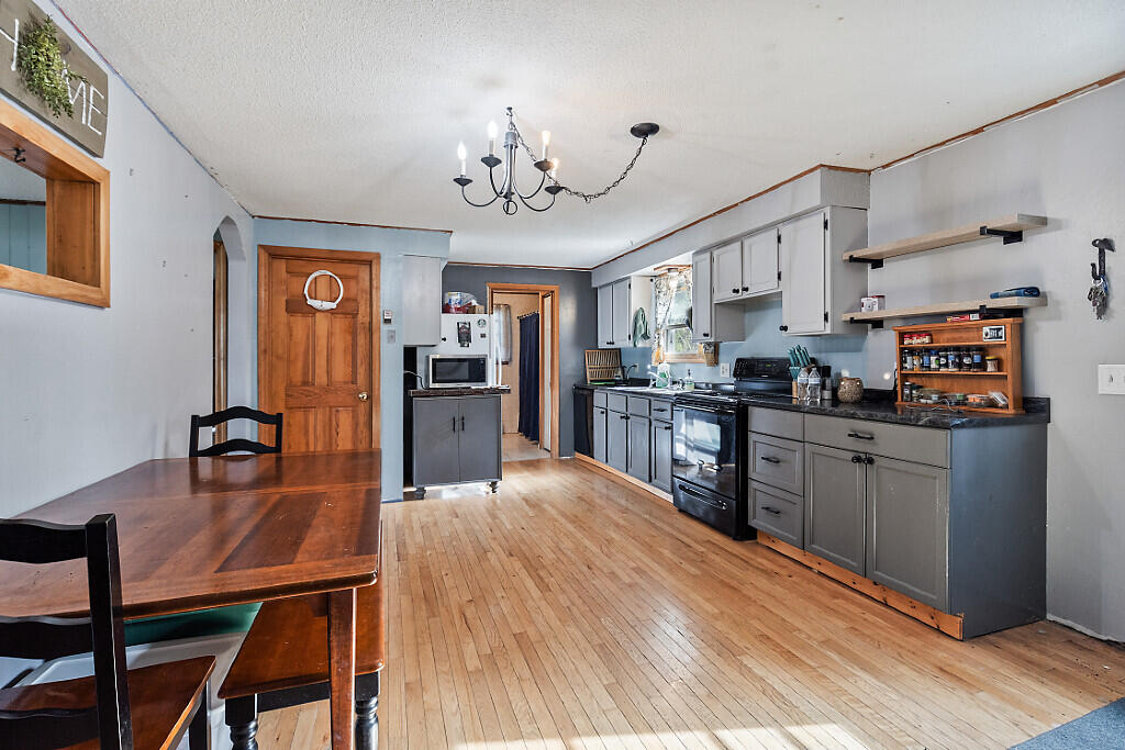 16 Claire Street Augusta ME 04330