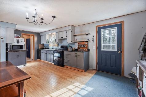 16 Claire Street Augusta ME 04330