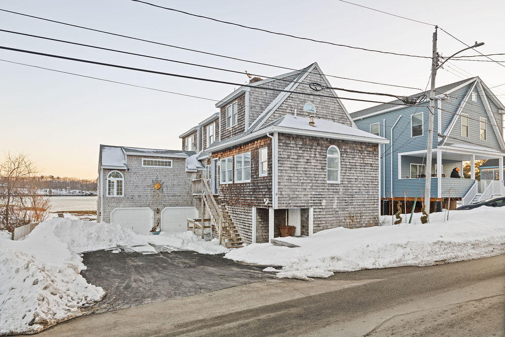 Saco ME, 9 Riverside Avenue