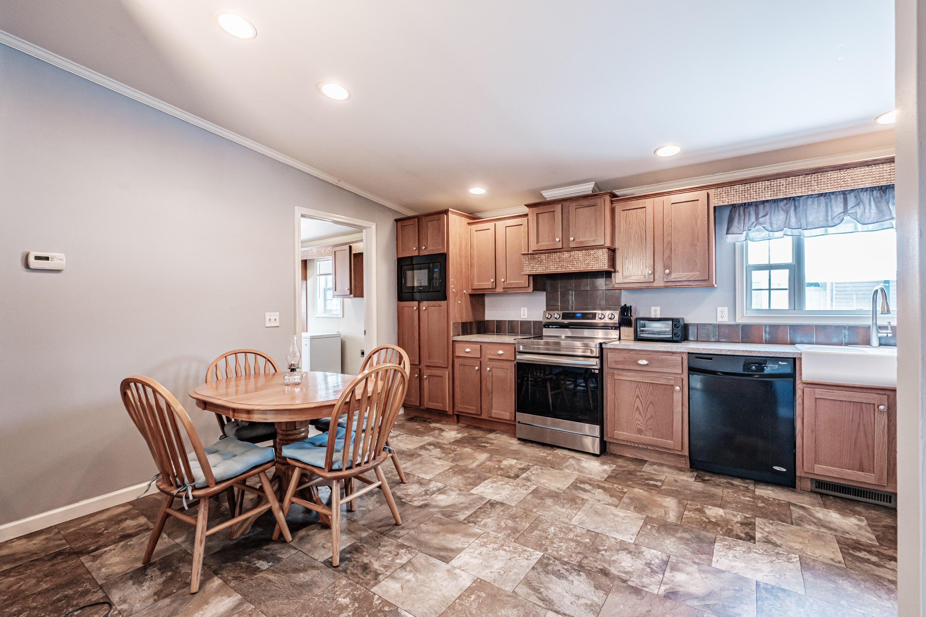 27 Tufton Street Brunswick ME 04011