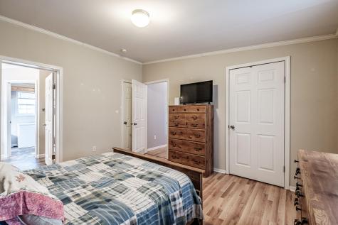 27 Tufton Street Brunswick ME 04011