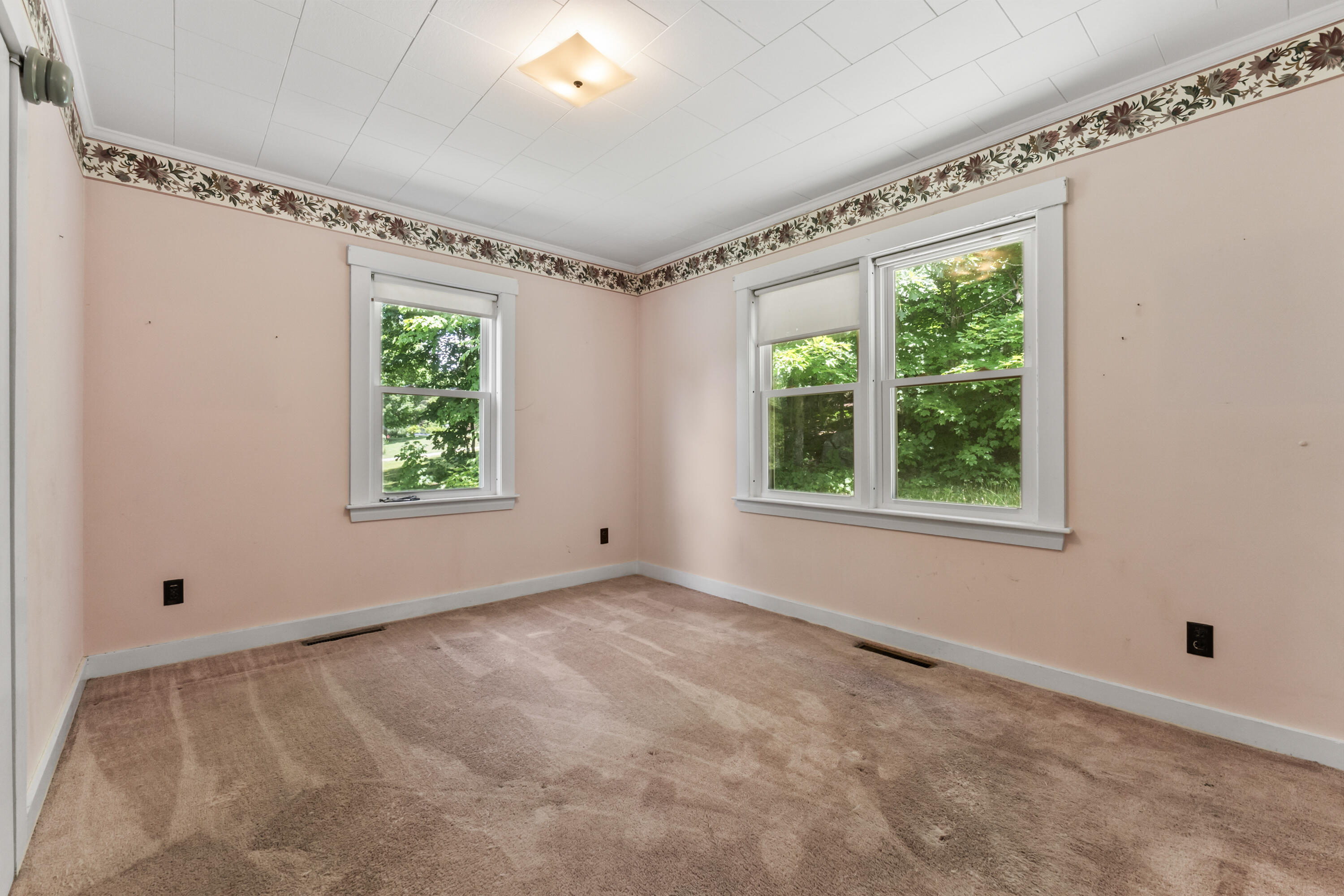 664 Wiscasset Road Pittston ME 04345