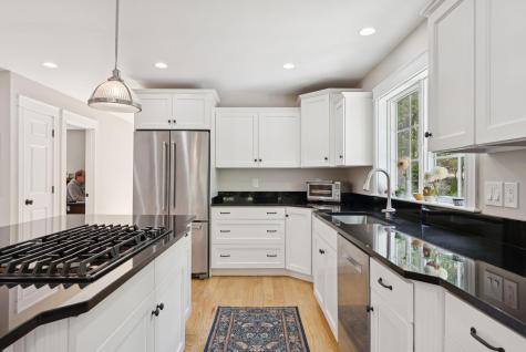 9 Rossi Lane North Yarmouth ME 04097