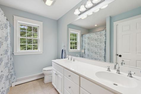 9 Rossi Lane North Yarmouth ME 04097