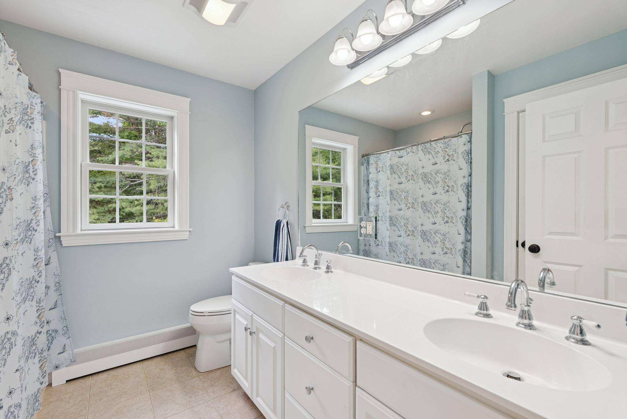 9 Rossi Lane North Yarmouth ME 04097