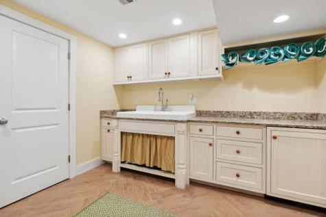 224 Ledges Road S Naples ME 04055