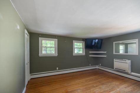 16 Brooks Avenue Lewiston ME 04240