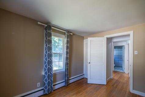 16 Brooks Avenue Lewiston ME 04240