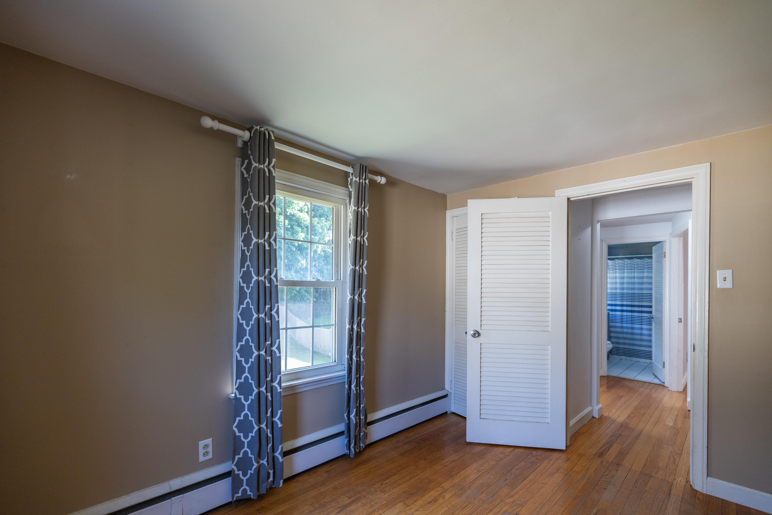 16 Brooks Avenue Lewiston ME 04240