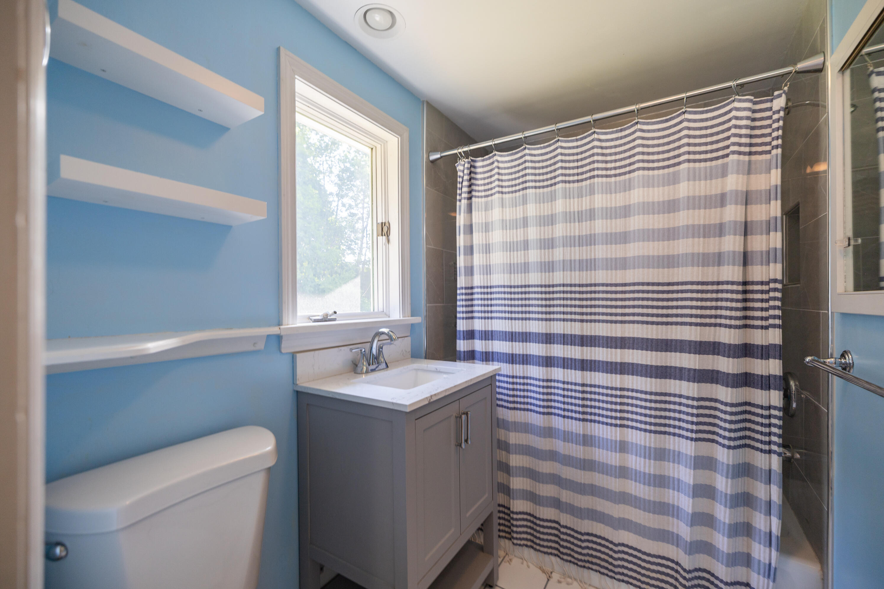 16 Brooks Avenue Lewiston ME 04240