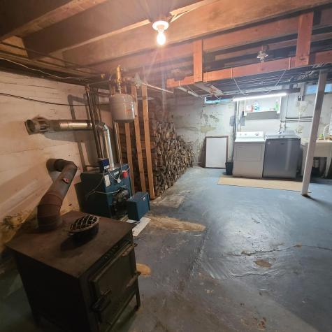 16 Brooks Avenue Lewiston ME 04240