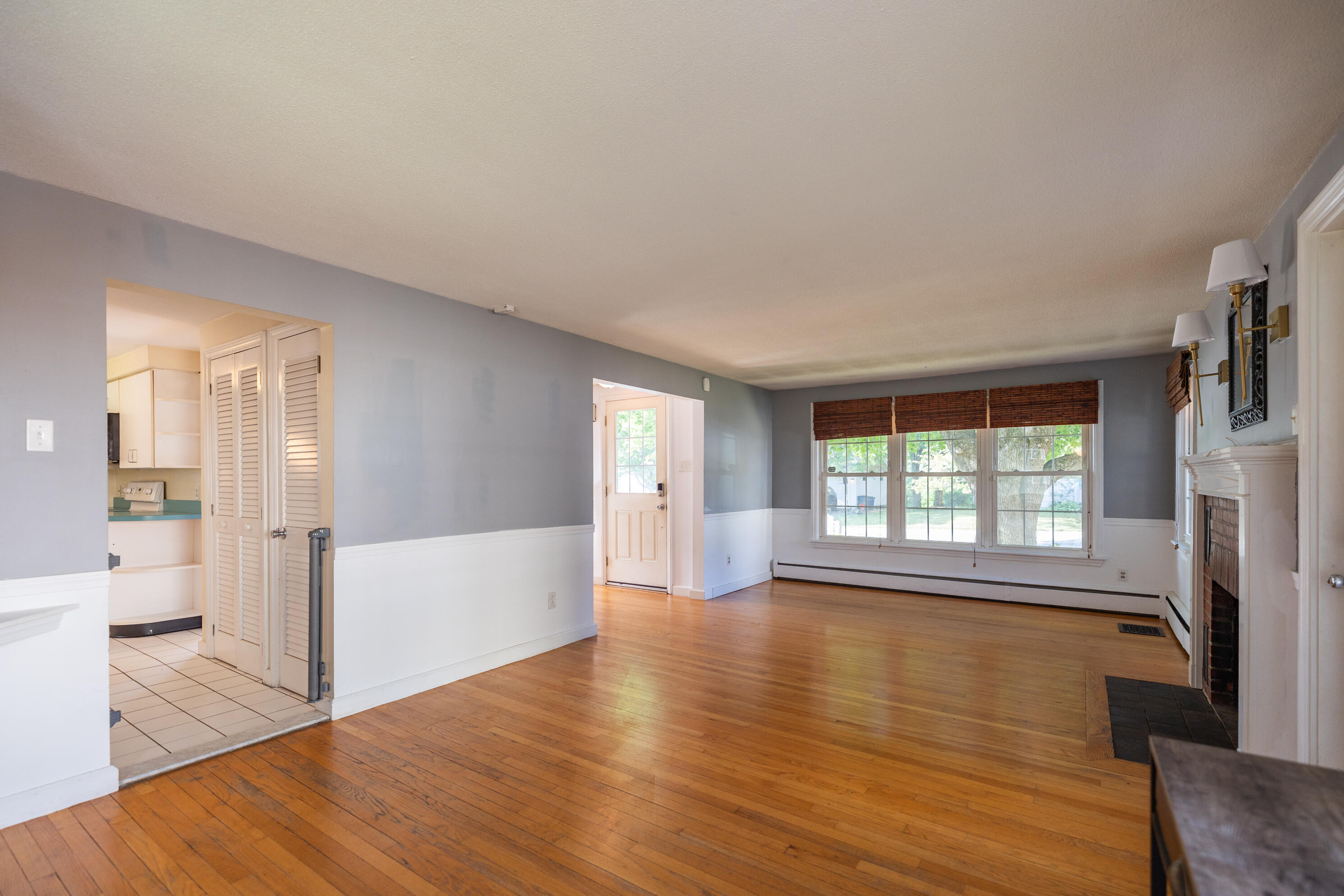 16 Brooks Avenue Lewiston ME 04240