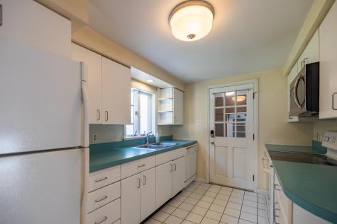 16 Brooks Avenue Lewiston ME 04240