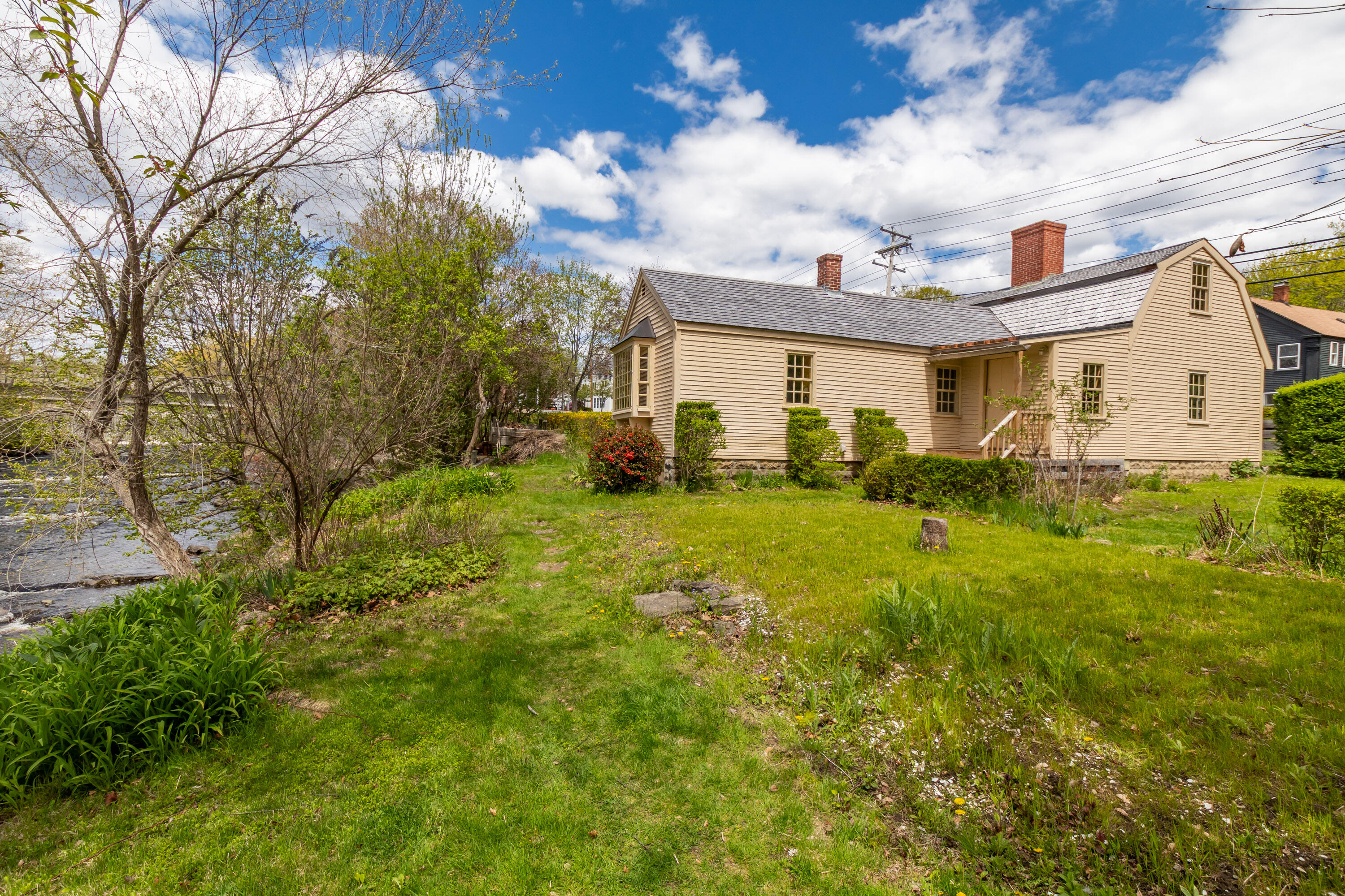 7 Water Street Kennebunk ME 04043