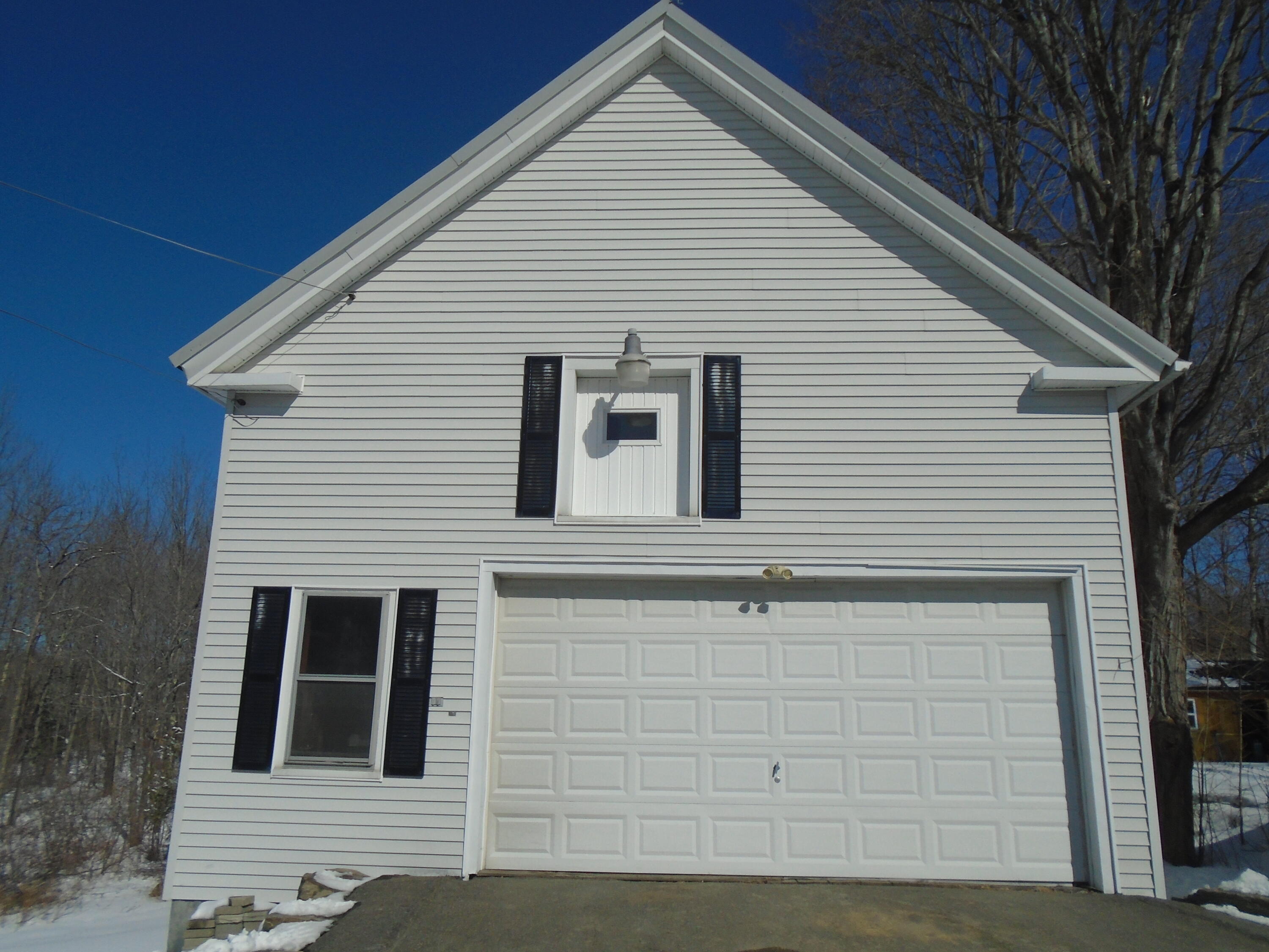 35 Belgrade Road Oakland ME 04963