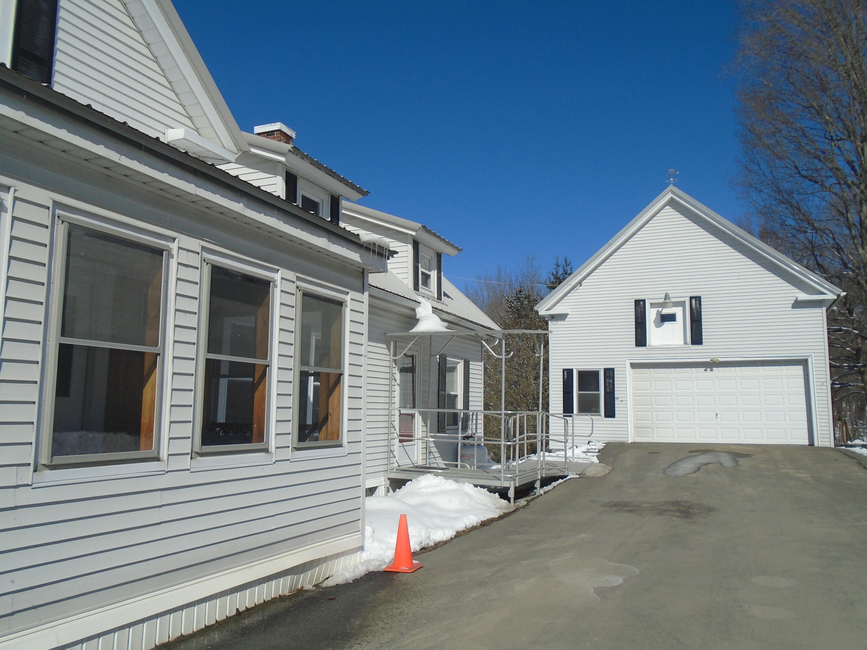 35 Belgrade Road Oakland ME 04963