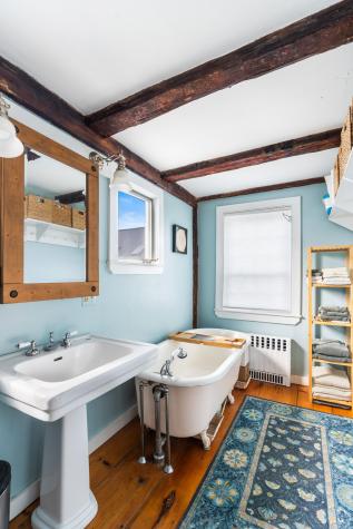 427 Mount Pisgah Road Winthrop ME 04364