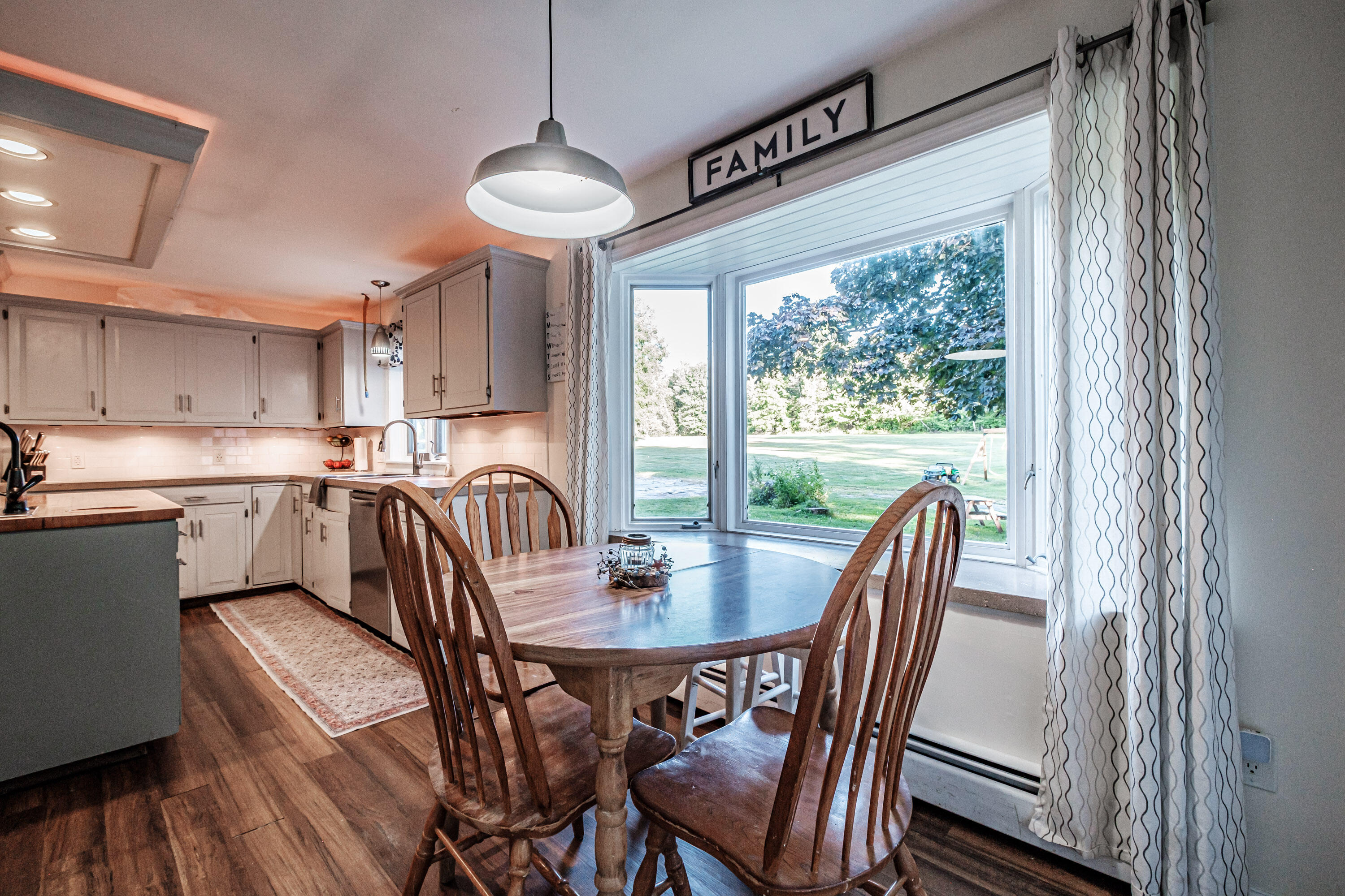 32 Longview Acres Paris ME 04281
