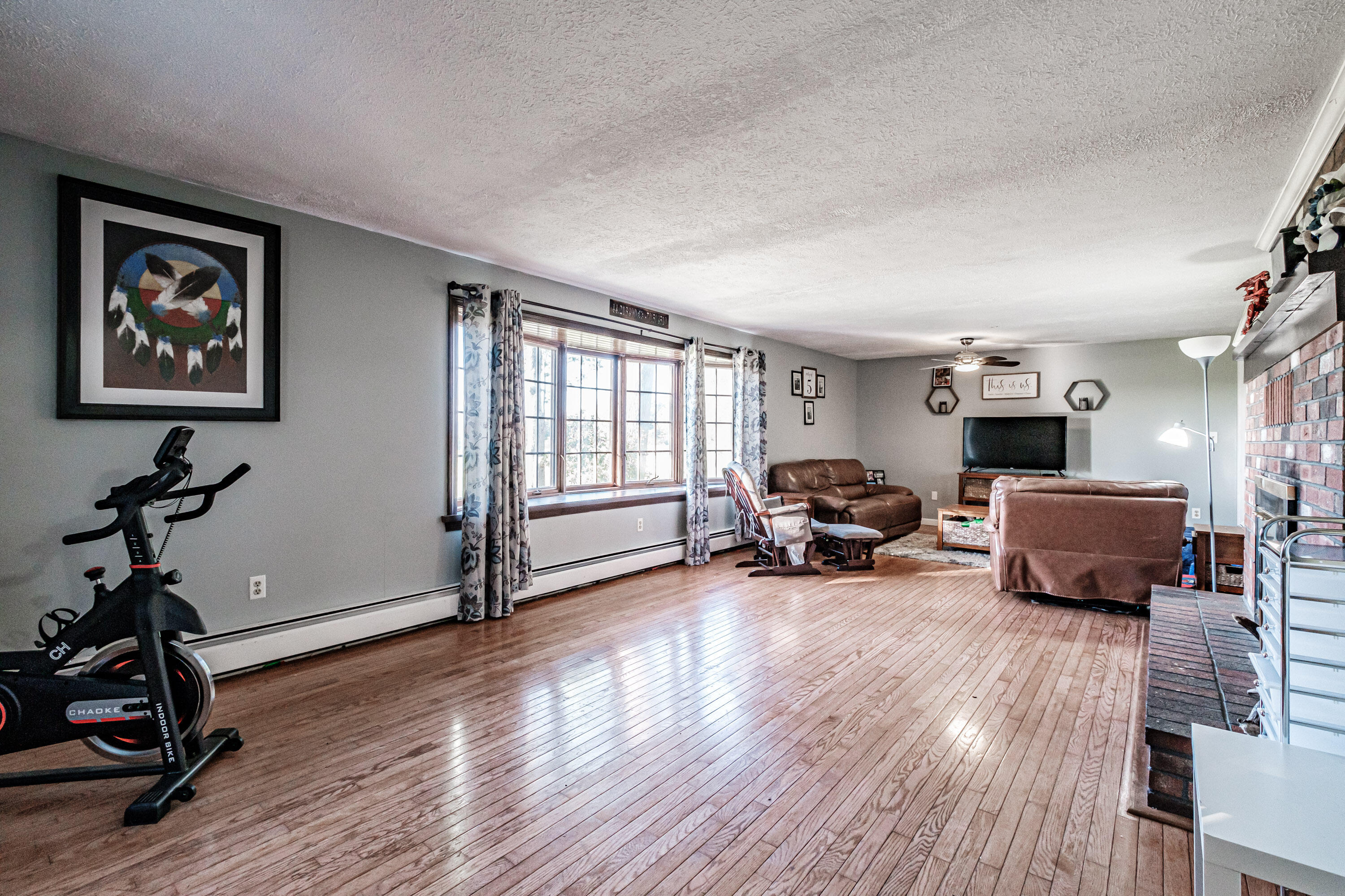 32 Longview Acres Paris ME 04281