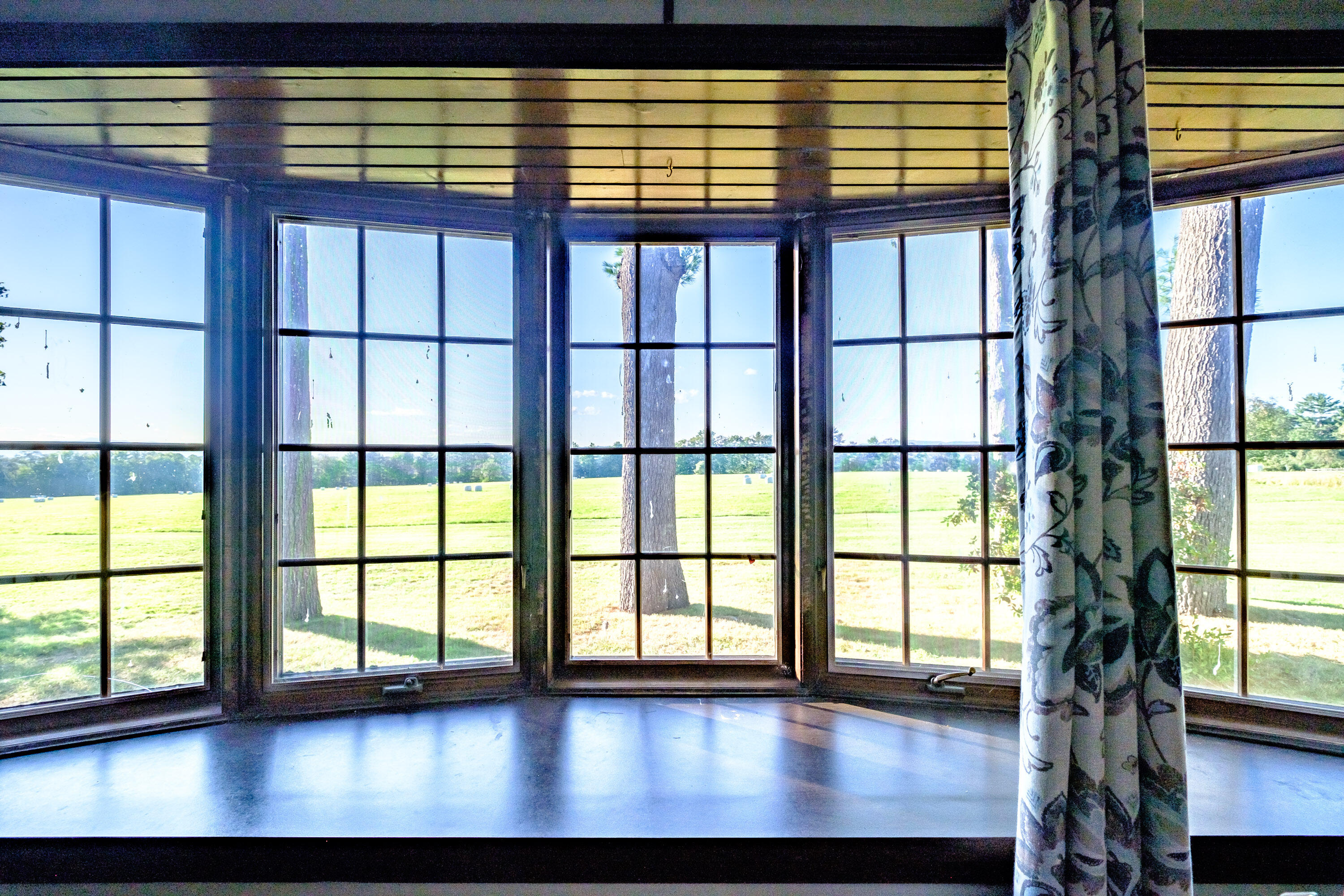 32 Longview Acres Paris ME 04281