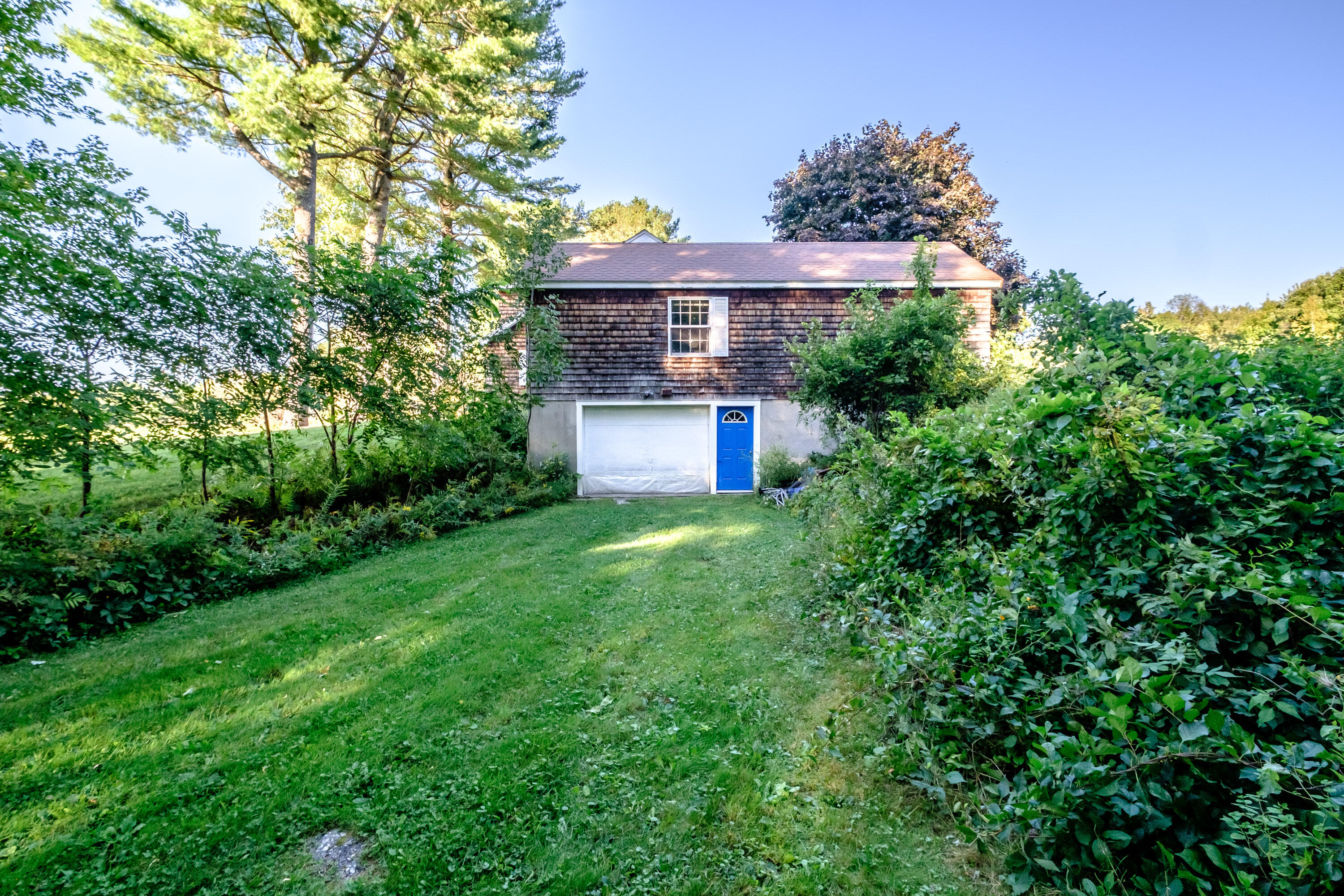 32 Longview Acres Paris ME 04281