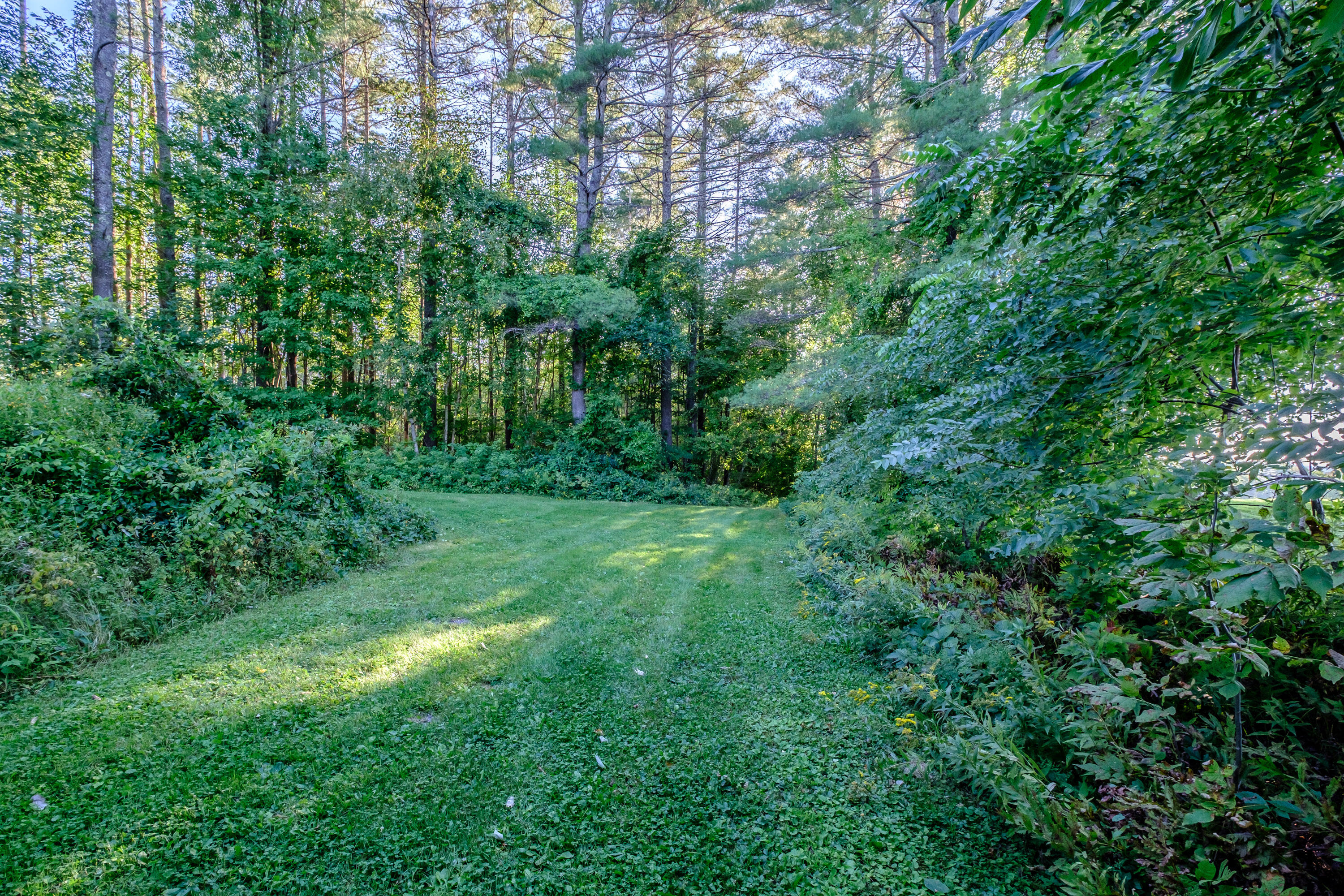 32 Longview Acres Paris ME 04281