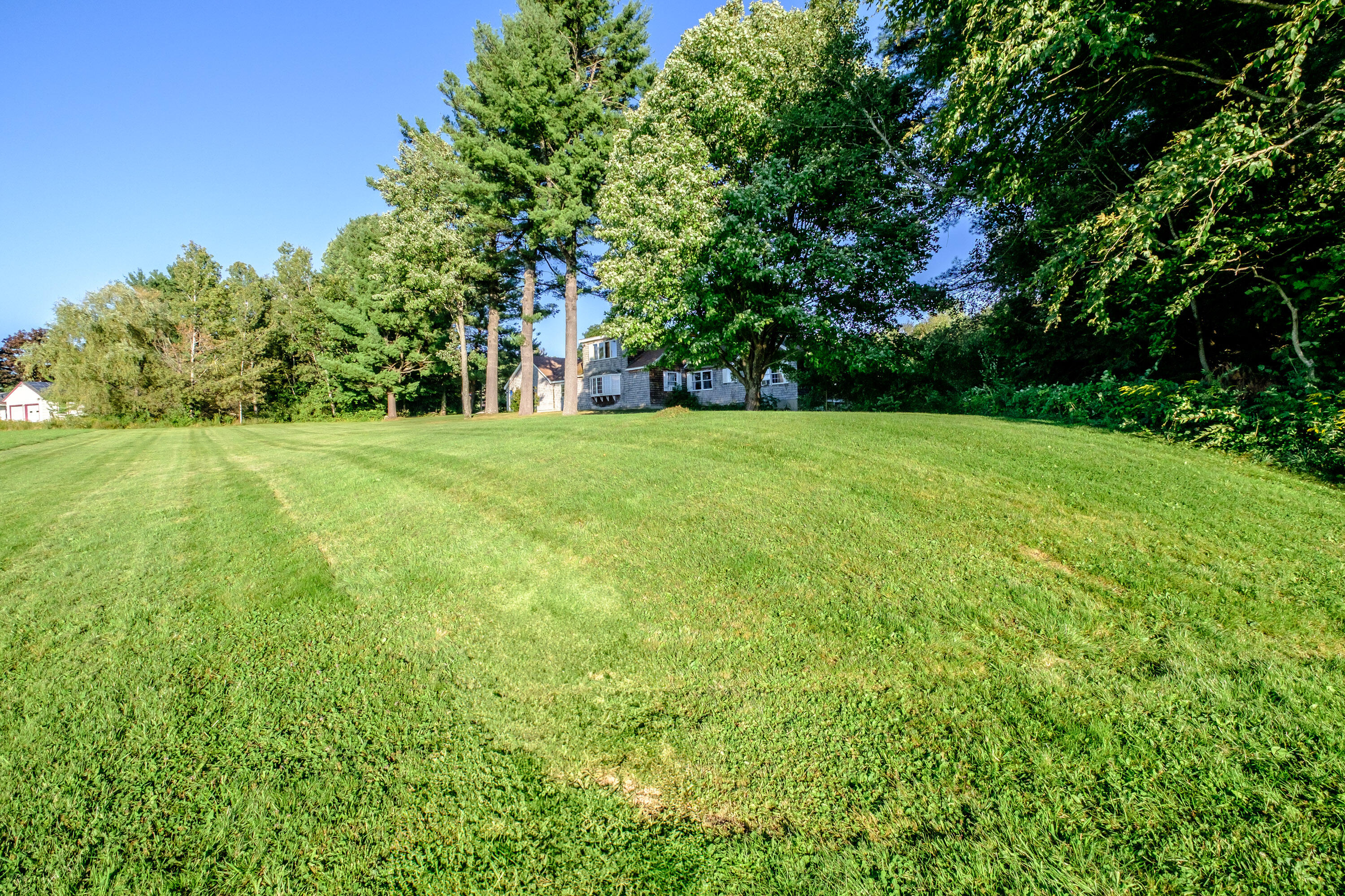 32 Longview Acres Paris ME 04281